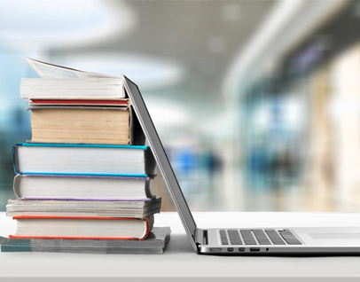 EEE students receiving mentorship and working in research lab